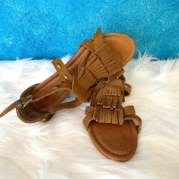 MinneTonka Melina Fringe Wedge Size 7 - Picture 9 of 15